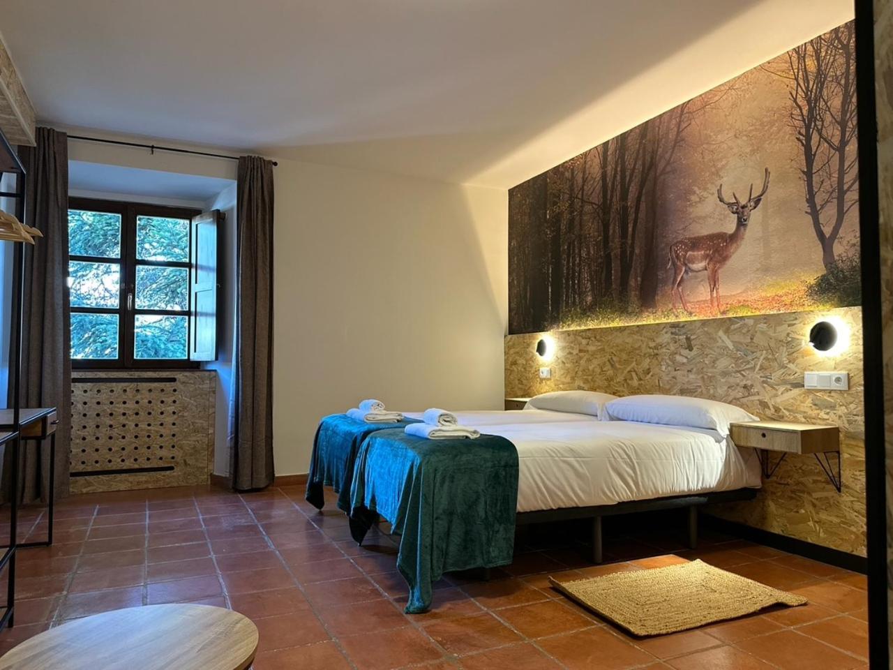 Hotel Y Albergue Real Fabrica De Ezcaray Bagian luar foto